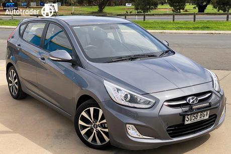 Silver 2015 Hyundai Accent Hatchback Sr