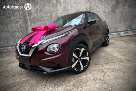 Red 2023 Nissan Juke Hatchback St-L