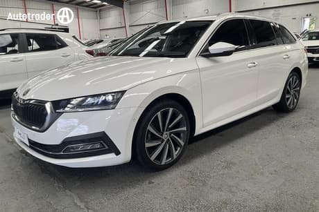 White 2021 Skoda Octavia Wagon 110 Tsi Style