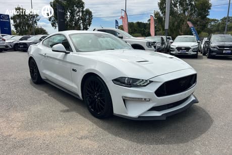 White 2018 Ford Mustang Coupe Fastback Gt 5.0 V8