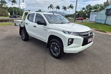 White 2022 Mitsubishi Triton Double Cab Chassis Glx (4X4)