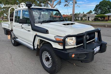 White 2022 Toyota Landcruiser Double Cab Chassis Workmate + Diff Locks