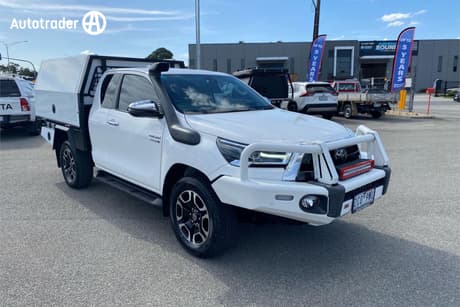 White 2021 Toyota Hilux X Cab Pickup Sr5 (4X4)