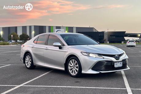 Silver 2018 Toyota Camry Sedan Ascent