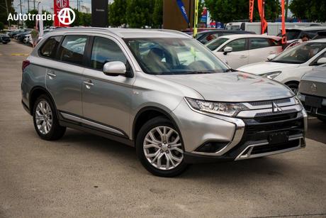Silver 2019 Mitsubishi Outlander Wagon Es 7 Seat (2Wd)