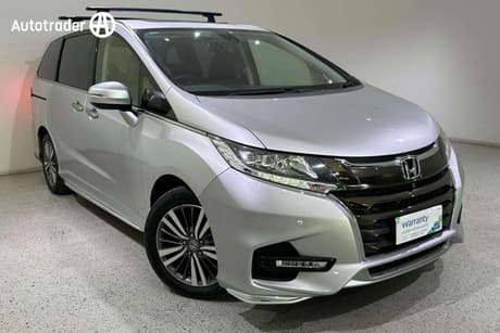 Silver 2018 Honda Odyssey Wagon Vti-L