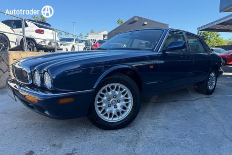 2000 Jaguar XJ8 3.2