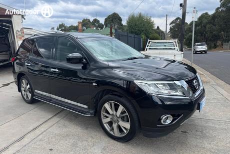 Black 2015 Nissan Pathfinder Wagon Ti (4X2)