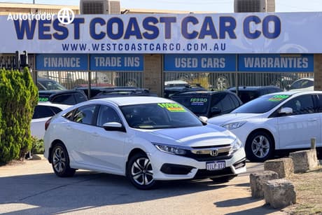 White 2017 Honda Civic Sedan Vti