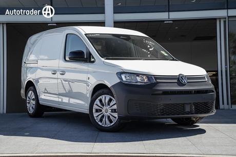 White 2025 Volkswagen Caddy Van Cargo Maxi Tsi220