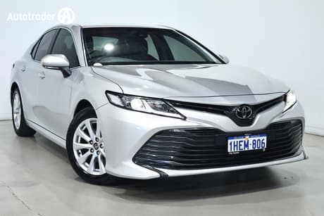 Silver 2020 Toyota Camry Sedan Ascent