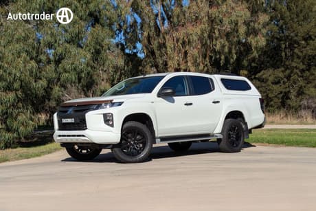 White 2022 Mitsubishi Triton Double Cab Pick Up Glx-R (4X4)