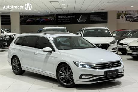 White 2022 Volkswagen Passat Wagon 162Tsi Elegance