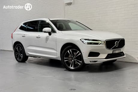 White 2019 Volvo XC60 Wagon D4 Momentum