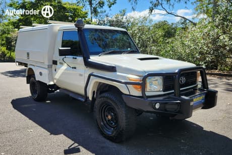 White 2015 Toyota Landcruiser Cab Chassis Workmate (4X4)