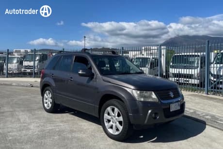 Grey 2009 Suzuki Grand Vitara Wagon Prestige (4X4)