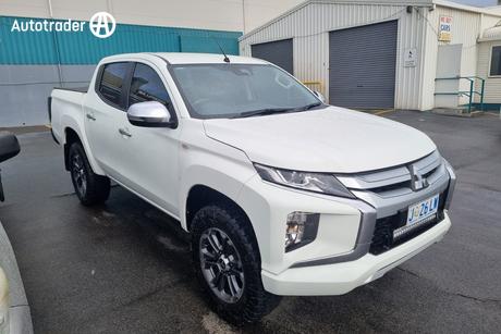 White 2020 Mitsubishi Triton Double Cab Pick Up Glx-R (4X4)