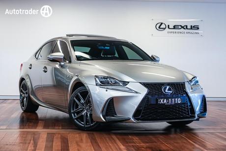 2017 Lexus IS300H Sedan F Sport Hybrid