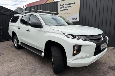 White 2020 Mitsubishi Triton Double Cab Pick Up Glx+ (4X4)