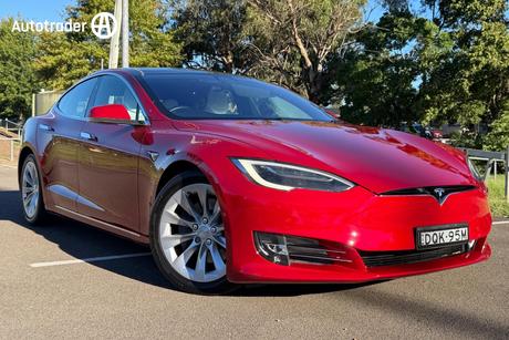 Red 2017 Tesla Model S Hatchback 75D