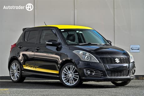 Black 2013 Suzuki Swift Hatchback Sport