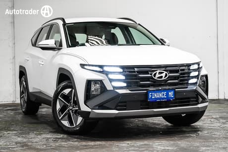 White 2025 Hyundai Tucson Wagon (Fwd)