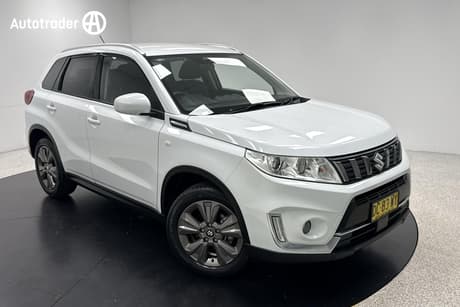 White 2021 Suzuki Vitara Wagon