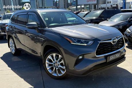 Grey 2021 Toyota Kluger Wagon Grande Awd