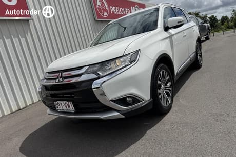 White 2015 Mitsubishi Outlander Wagon Ls (4X2)