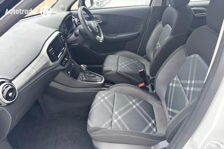 White 2024 MG MG3 Hatchback Core