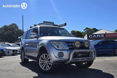 Silver 2013 Mitsubishi Pajero Wagon Vr-X Lwb (4X4)