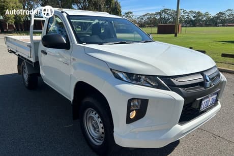 White 2022 Mitsubishi Triton Cab Chassis Glx (4X2)
