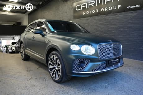 Green 2022 Bentley Bentayga Wagon S