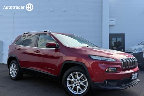 Red 2014 Jeep Cherokee Wagon Longitude (4X4)