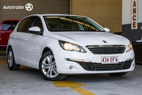 White 2016 Peugeot 308 Hatchback Active