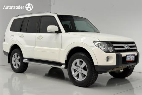 White 2008 Mitsubishi Pajero Wagon Vr-X Lwb (4X4)