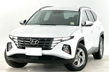 White 2024 Hyundai Tucson Wagon (Fwd)