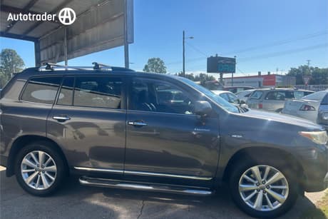 Grey 2011 Toyota Kluger Wagon Grande (4X4)
