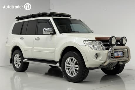 White 2012 Mitsubishi Pajero Wagon Exceed Lwb (4X4)