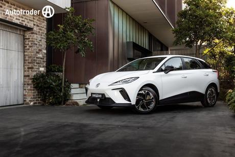 White 2026 MG MG4 Hatchback Essence 64 150Kw