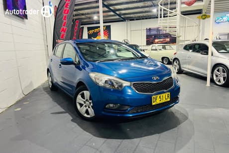 Blue 2014 Kia Cerato Hatchback S