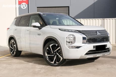 2025 Mitsubishi Outlander Phev Exceed Tour 5+2 St (Awd) Zm My24