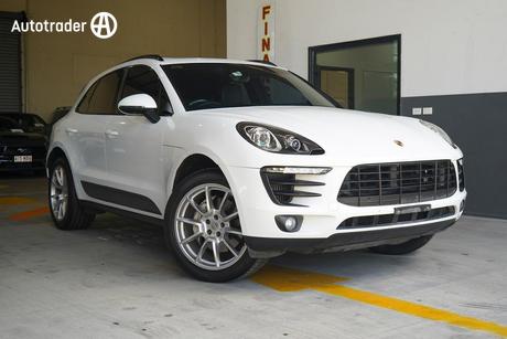 White 2014 Porsche Macan Wagon S