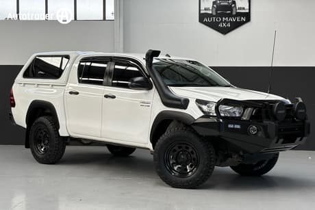 White 2021 Toyota Hilux Double Cab Pick Up Sr (4X4)