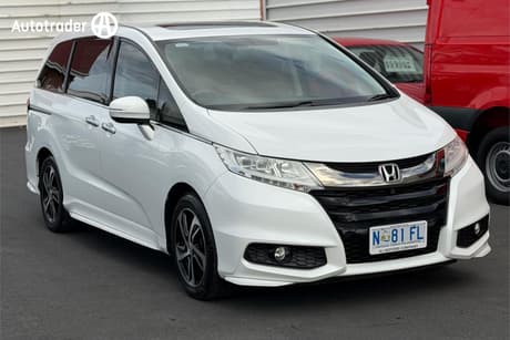 White 2017 Honda Odyssey Wagon Vti-L