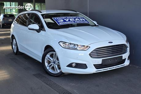 White 2017 Ford Mondeo Hatchback Ambiente