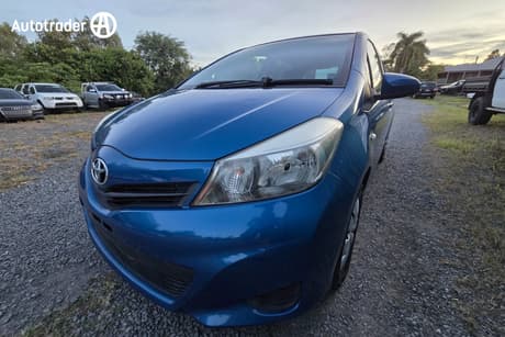 Blue 2014 Toyota Yaris Hatchback Yr