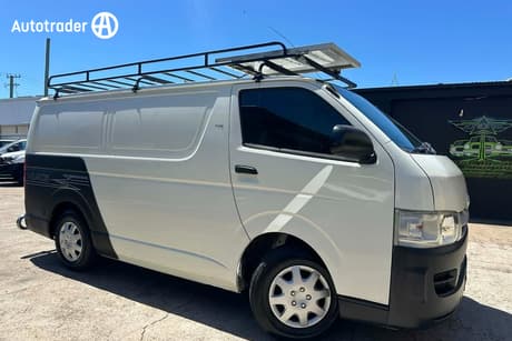White 2005 Toyota HiAce Van Lwb