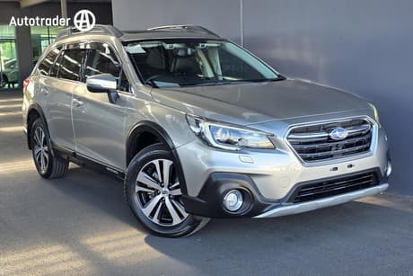Silver 2018 Subaru Outback Wagon 2.5I Premium