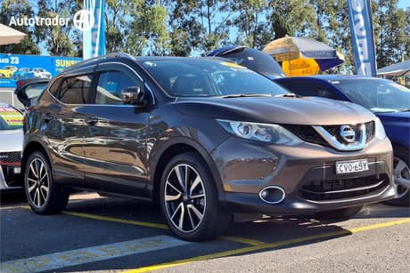 Brown 2014 Nissan Qashqai Wagon Ti (4X2)